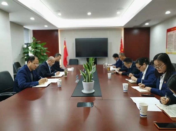 王晟督導(dǎo)徽鹽地產(chǎn)集團機關(guān)第一黨支部組織生活會